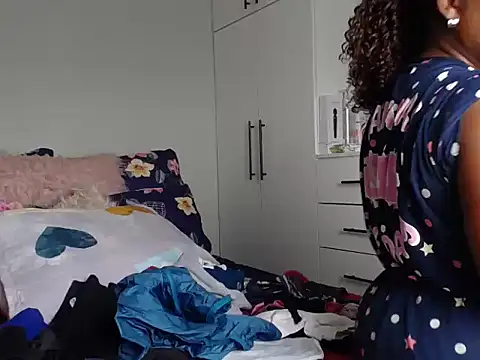 Snapshot of Amberbela chatting on 9, 9, 2025 Amberbela online show from 9, 9, 2025