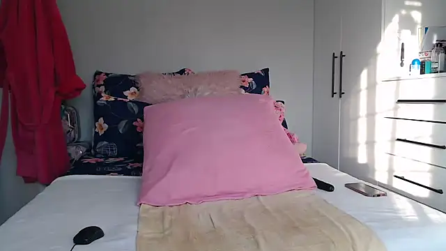 Amberbela online show from 25, 10, 2025