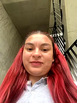 MiaLujan  online show from 25, 10, 2025