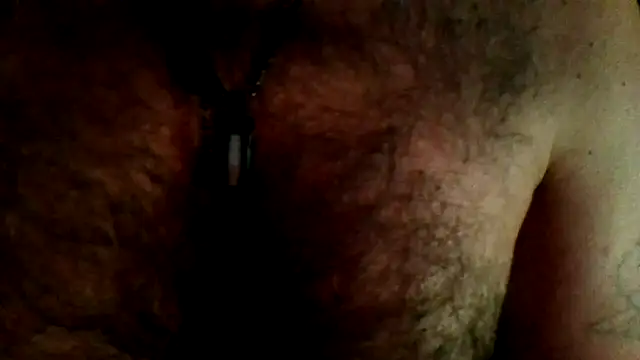 Snapshot of titanzitte chatting on 3, 5, 2026 titanzitte online show from 3, 5, 2026