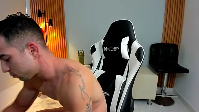 Snapshot of dafboy1 chatting on 3, 12, 2024 dafboy1 online show from 3, 12, 2024
