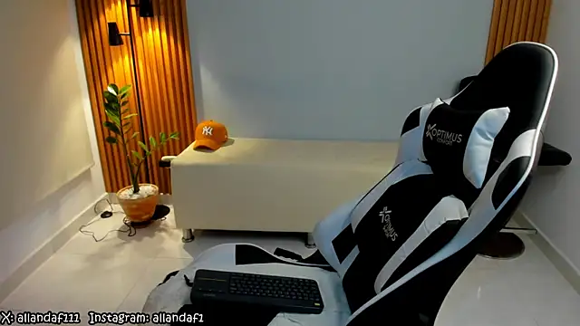 Snapshot of dafboy1 chatting on 25, 1, 2025 dafboy1 online show from 25, 1, 2025
