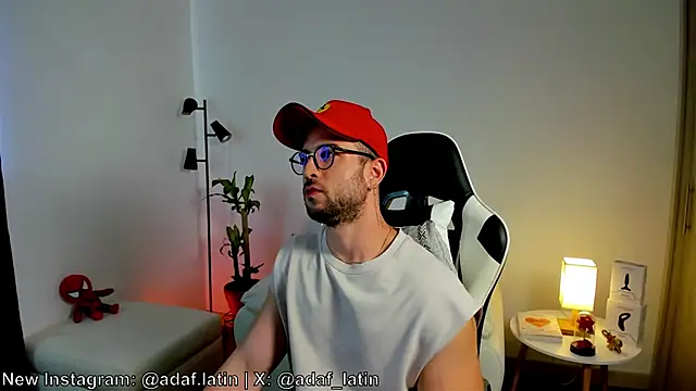 Snapshot of dafboy1 chatting on 4, 6, 2026 dafboy1 online show from 4, 6, 2026