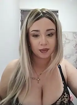 Snapshot of AdelinaJude chatting on 28, 9, 2025 AdelinaJude online show from 28, 9, 2025
