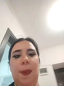 AdelinaJude online show from 29, 3, 2026