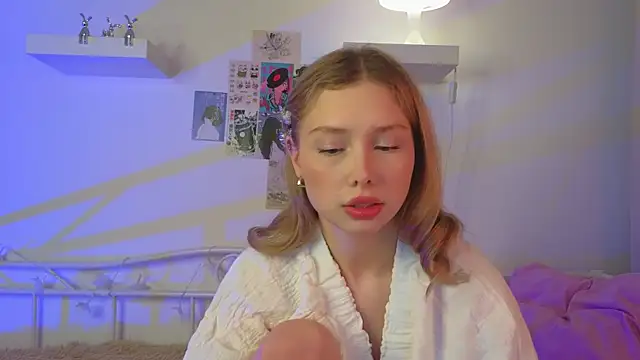 Snapshot of april_blush chatting on 9, 2, 2025 april blush online show from 9, 2, 2025