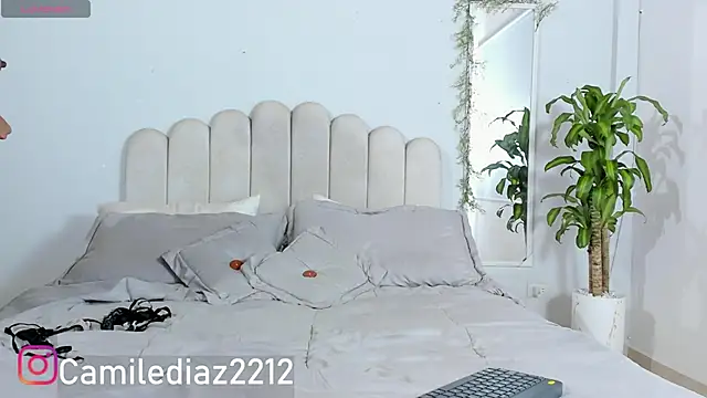 Camile Diazzz online show from 3, 10, 2025