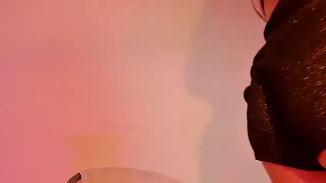 HarleyRedd online show from 25, 2, 2025