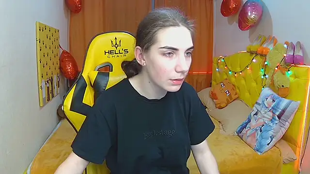 Snapshot of NikaStark_ chatting on 10, 3, 2025 NikaStark online show from 10, 3, 2025