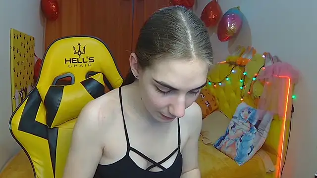 Snapshot of NikaStark_ chatting on 13, 3, 2025 NikaStark online show from 13, 3, 2025