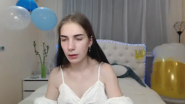 Snapshot of NikaStark_ chatting on 18, 9, 2025 NikaStark online show from 18, 9, 2025