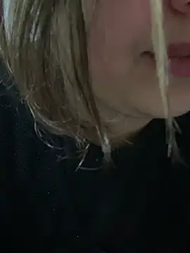 yassminsexy22 online show from 14, 3, 2026