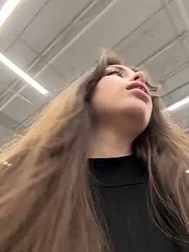 pantyless online show from 25, 4, 2026