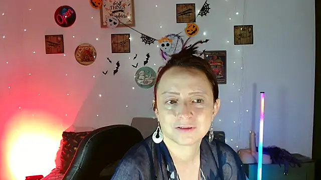 catalinamommyx online show from 27, 10, 2025