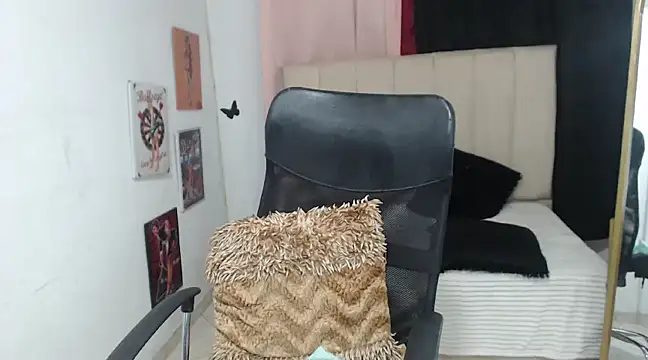 Snapshot of kleo_princess18 chatting on 24, 2, 2025 kleo princess18 online show from 24, 2, 2025