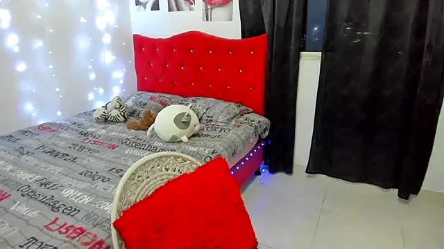 Snapshot of kleo_princess18 chatting on 1, 10, 2025 kleo princess18 online show from 1, 10, 2025