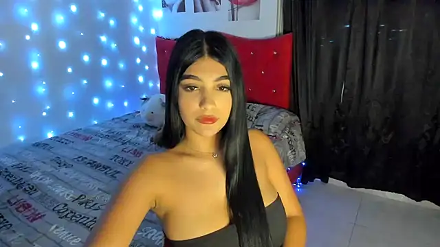 Snapshot of kleo_princess18 chatting on 7, 10, 2025 kleo princess18 online show from 7, 10, 2025