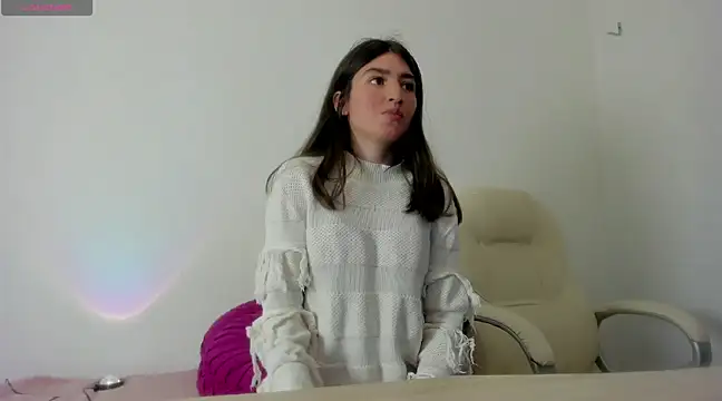 Tesa cute online show from 5, 2, 2025