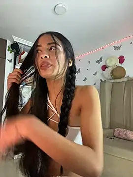 lina pink online show from 30, 1, 2025