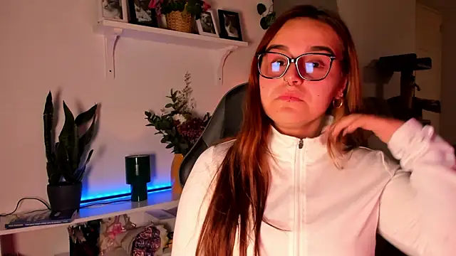 evy orange1 online show from 12, 3, 2026