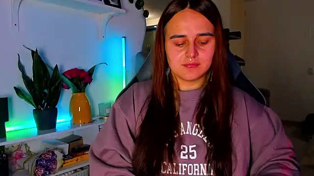 evy orange1 online show from 31, 3, 2026