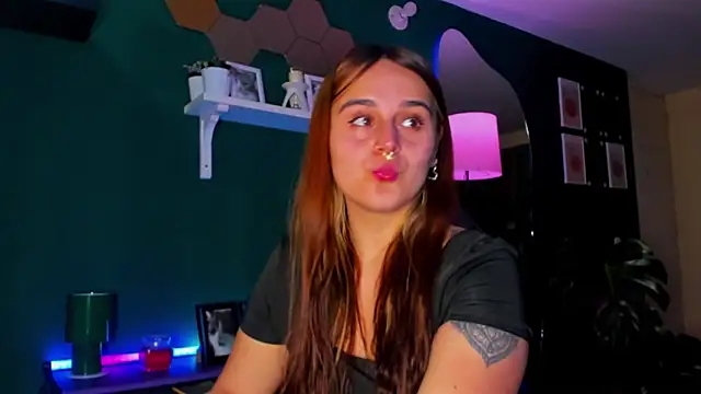 Snapshot of evy_orange1 chatting on 6, 5, 2026 evy orange1 online show from 6, 5, 2026