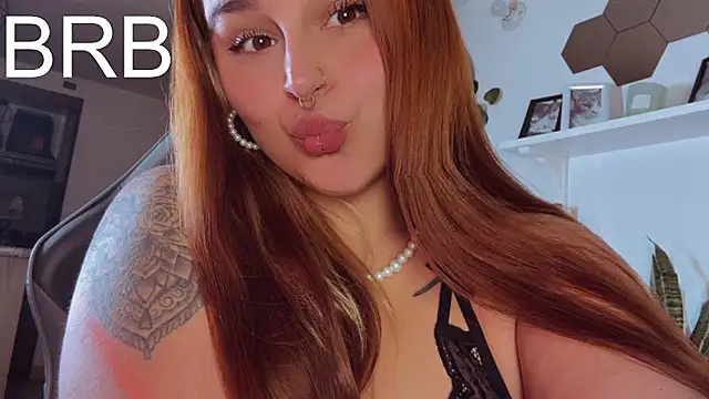 Snapshot of evy_orange1 chatting on 26, 7, 2026 evy orange1 online show from 26, 7, 2026
