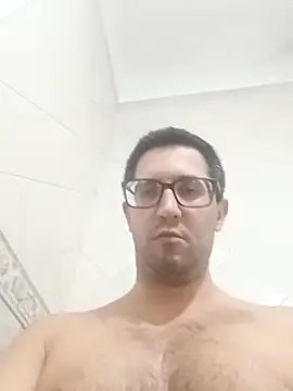 Snapshot of maxiporonga1 chatting on 1, 4, 2026 maxiporonga1 online show from 1, 4, 2026