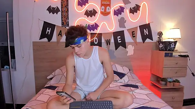 justinbiler online show from 22, 10, 2025