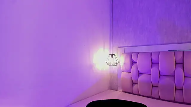 Snapshot of Roxie-Summers11 chatting on 21, 6, 2026 Roxie-Summers11 online show from 21, 6, 2026