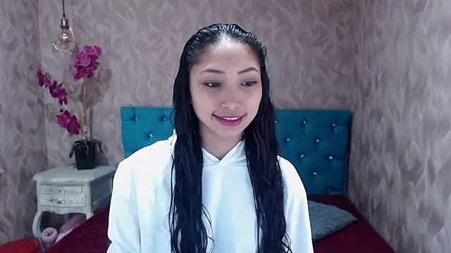 Snapshot of MadelineDoll chatting on 23, 2, 2025 MadelineDoll online show from 23, 2, 2025