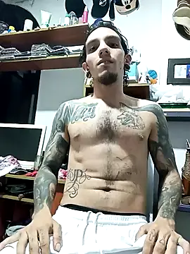 Snapshot of HornetBigDickonYou chatting on 11, 12, 2024 HornetBigDickonYou online show from 11, 12, 2024