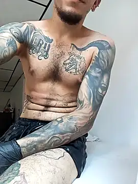Snapshot of HornetBigDickonYou chatting on 11, 1, 2025 HornetBigDickonYou online show from 11, 1, 2025