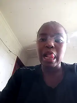 Snapshot of Yummy-Cat chatting on 6, 12, 2024 Yummy-Cat online show from 6, 12, 2024