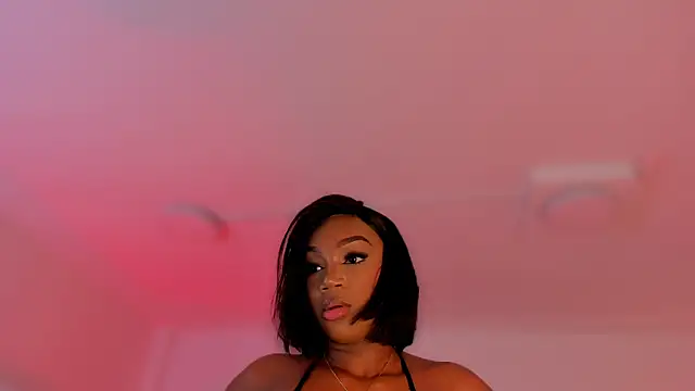 Snapshot of ChaynnaCooper chatting on 29, 11, 2025 ChaynnaCooper online show from 29, 11, 2025