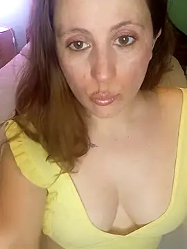 Snapshot of SofiEstevez chatting on 4, 10, 2025 SofiEstevez online show from 4, 10, 2025