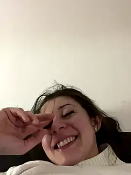 Snapshot of vienncica chatting on 2, 12, 2024 vienncica online show from 2, 12, 2024
