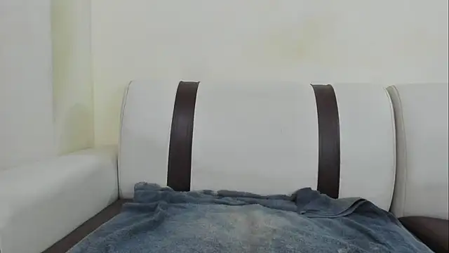 lunainsane58 online show from 11, 4, 2026