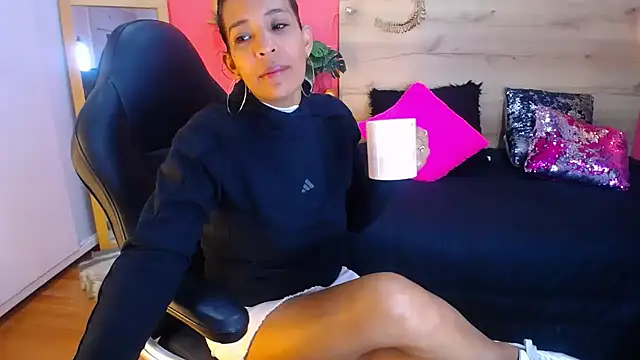 Snapshot of scarlet-foox chatting on 31, 1, 2025 scarlet-foox online show from 31, 1, 2025