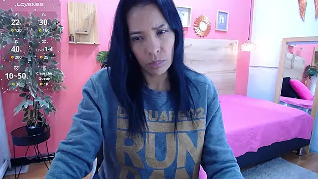 Snapshot of scarlet-foox chatting on 10, 9, 2025 scarlet-foox online show from 10, 9, 2025