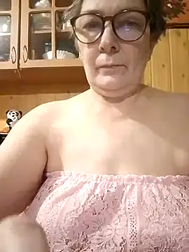 Snapshot of IrinaSweet54 chatting on 11, 2, 2025 IrinaSweet54 online show from 11, 2, 2025