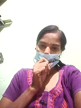 anusiya01 online show from 17, 11, 2025