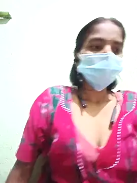 anusiya01 online show from 22, 11, 2025