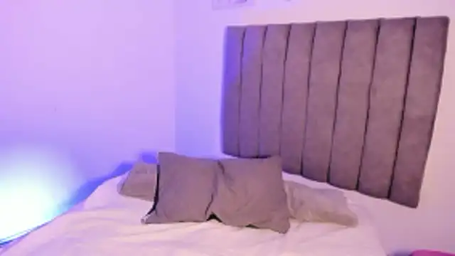 sarah  bigboobs online show from 27, 10, 2025