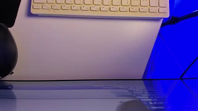 sarah  bigboobs online show from 4, 3, 2026