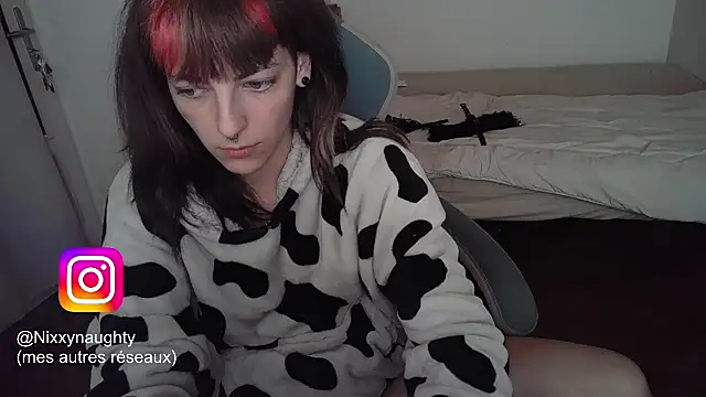 Snapshot of Nixxy_naughty chatting on 18, 2, 2025 Nixxy naughty online show from 18, 2, 2025