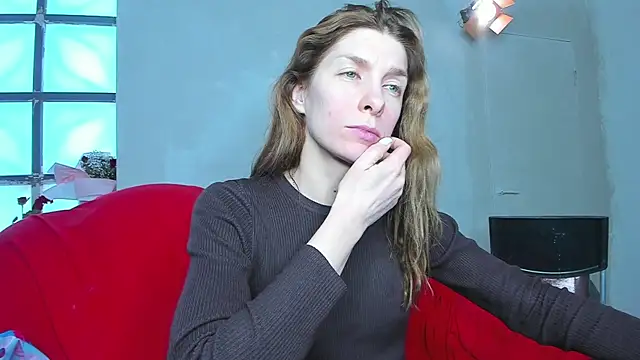 YourSuperModel online show from 18, 2, 2025