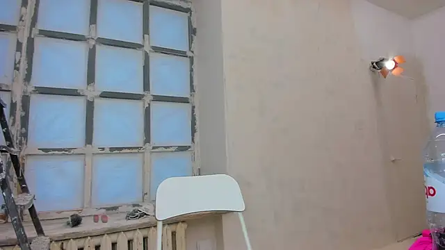 YourSuperModel online show from 17, 3, 2025