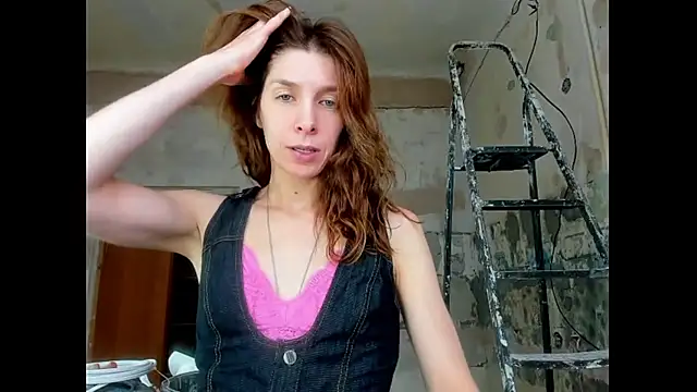 Snapshot of YourSuperModel chatting on 1, 7, 2026 YourSuperModel online show from 1, 7, 2026