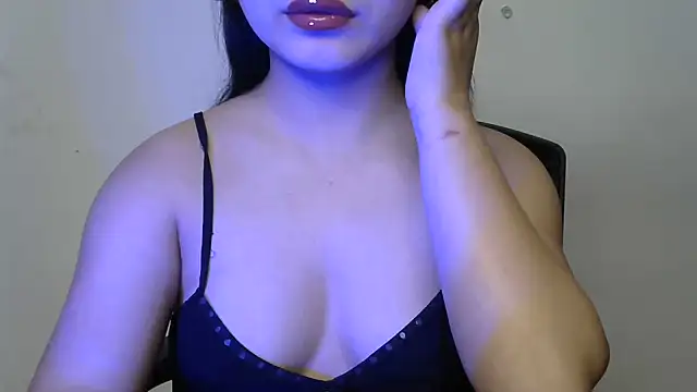 Snapshot of amrita2210 chatting on 3, 6, 2026 amrita2210 online show from 3, 6, 2026